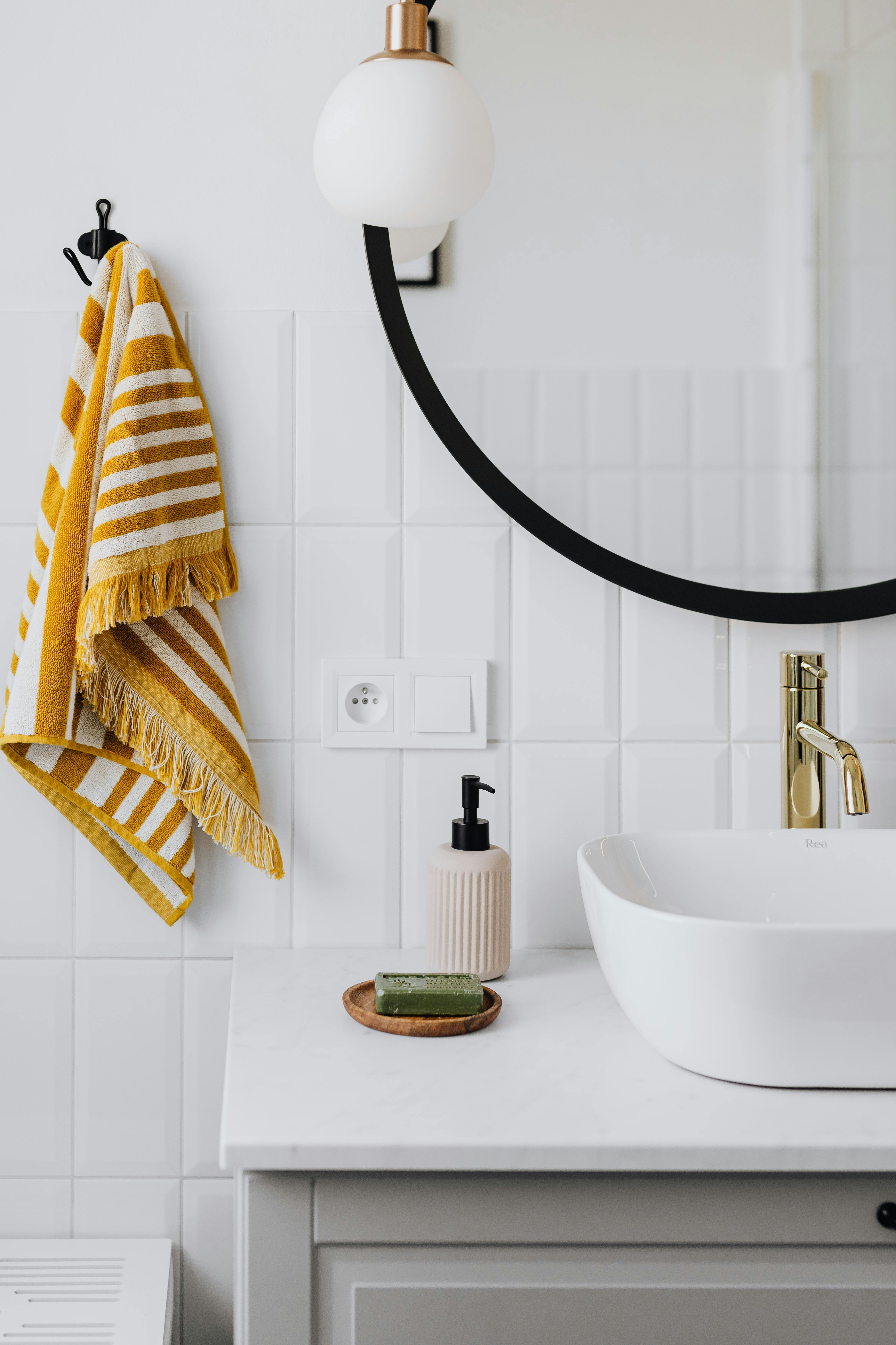 Bathroom accessory set on sink counter